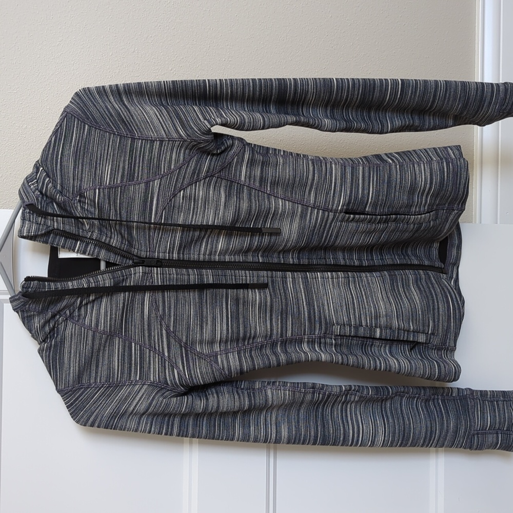 Lululemon hooded define jacket nulu